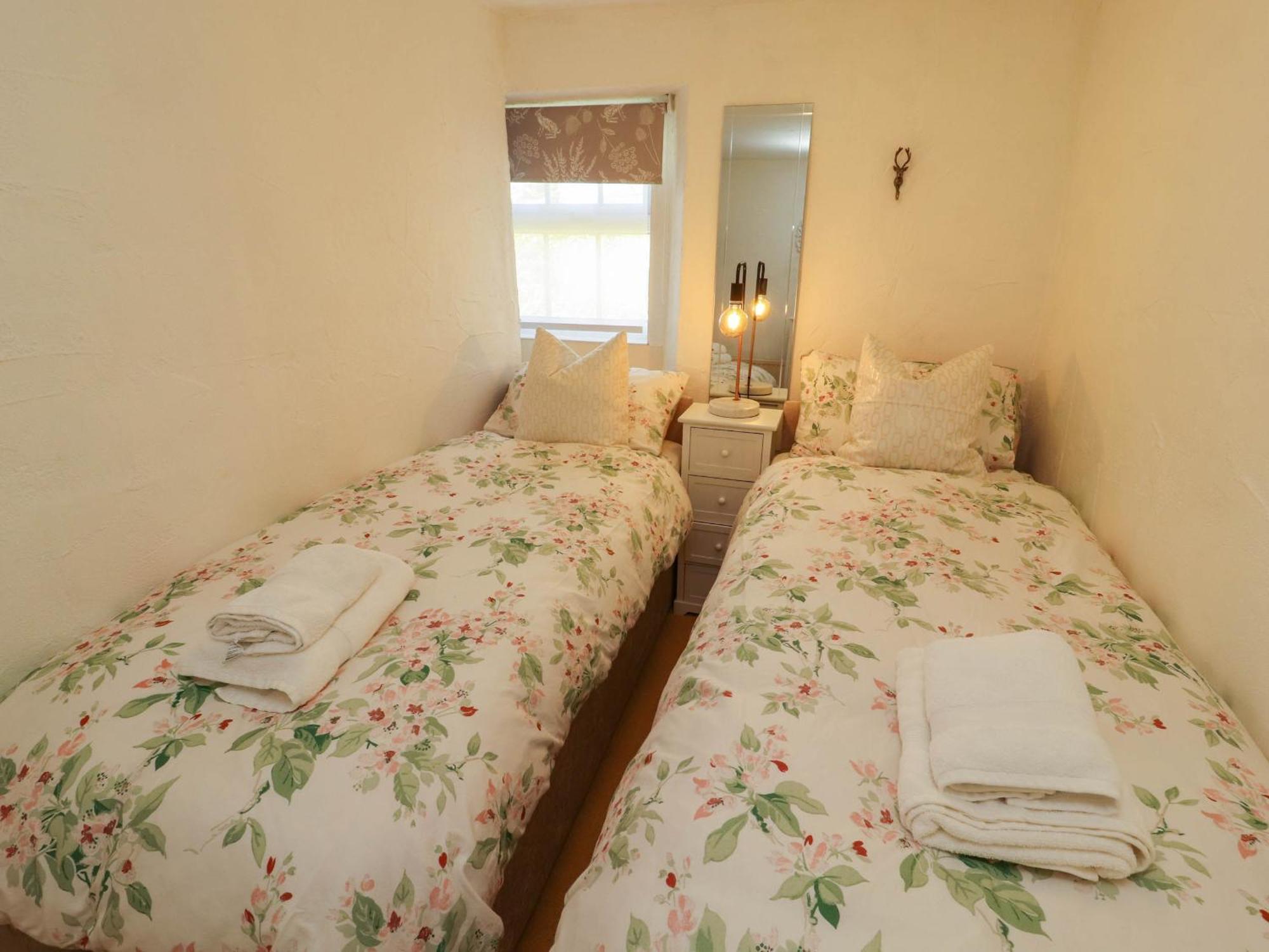 קנדל Meadow Cottage מראה חיצוני תמונה